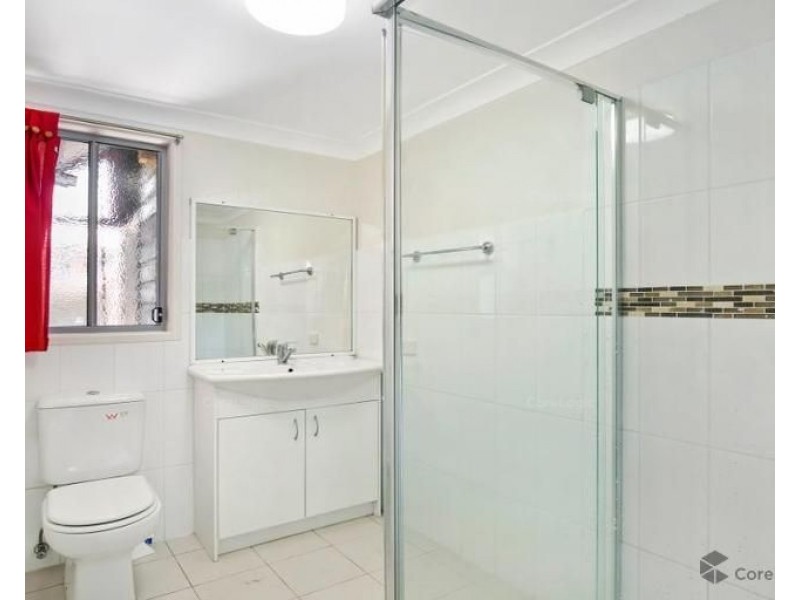 22 Kumbari Avenue, Southport QLD 4215