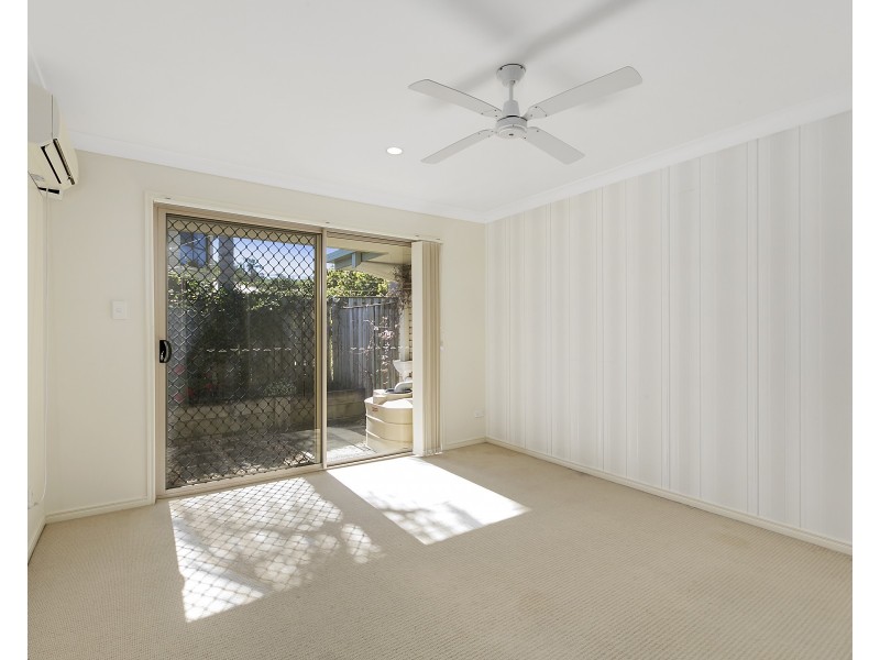2/6 Lacy Lane, Upper Coomera QLD 4209