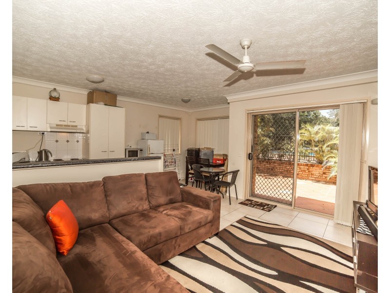 10/14 Spendelove Avenue, Southport QLD 4215