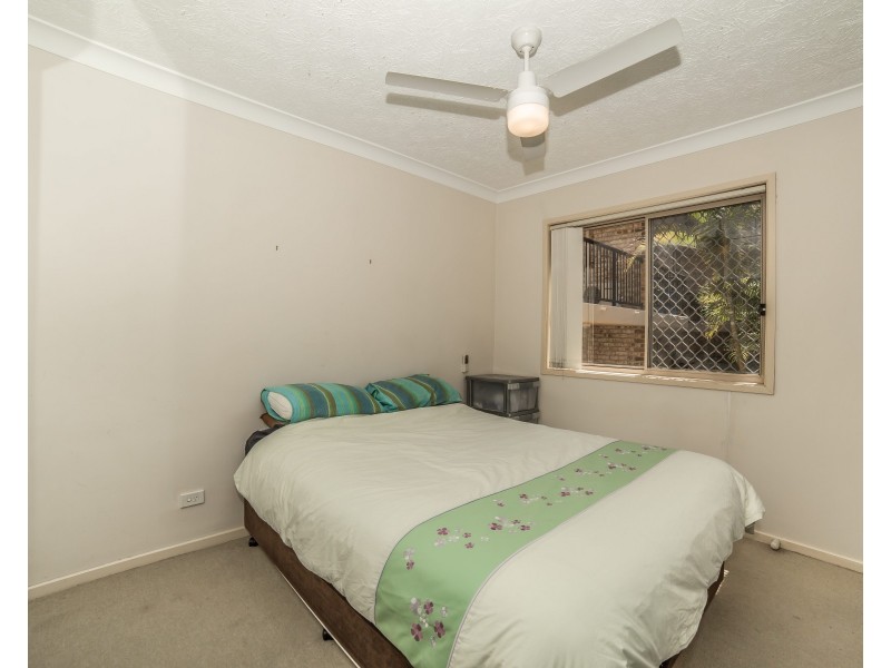 10/14 Spendelove Avenue, Southport QLD 4215