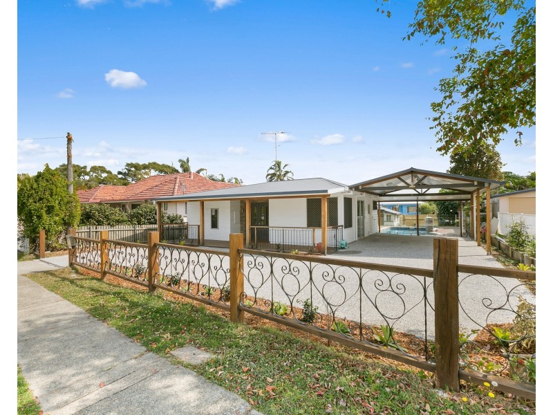 18 Brooke Avenue, Southport QLD 4215