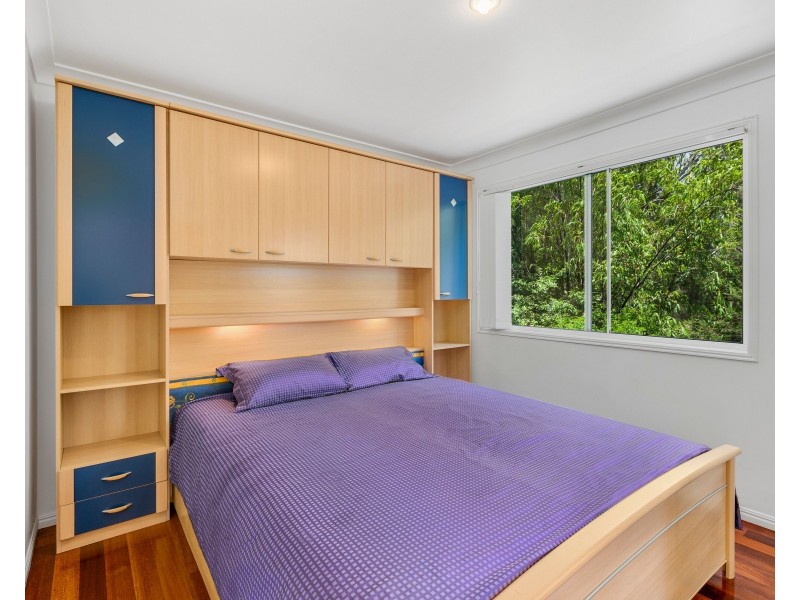 24 Beitz Avenue, Labrador QLD 4215