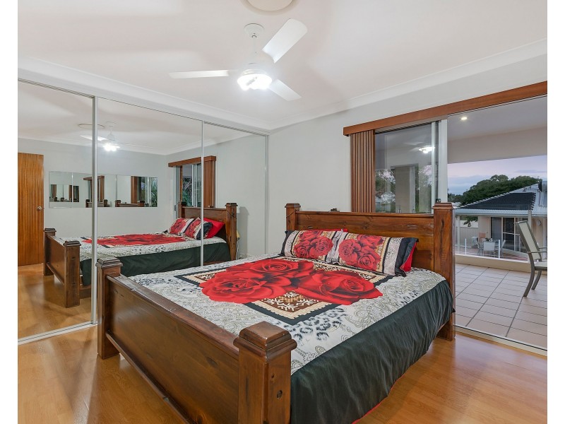 24 Beitz Avenue, Labrador QLD 4215