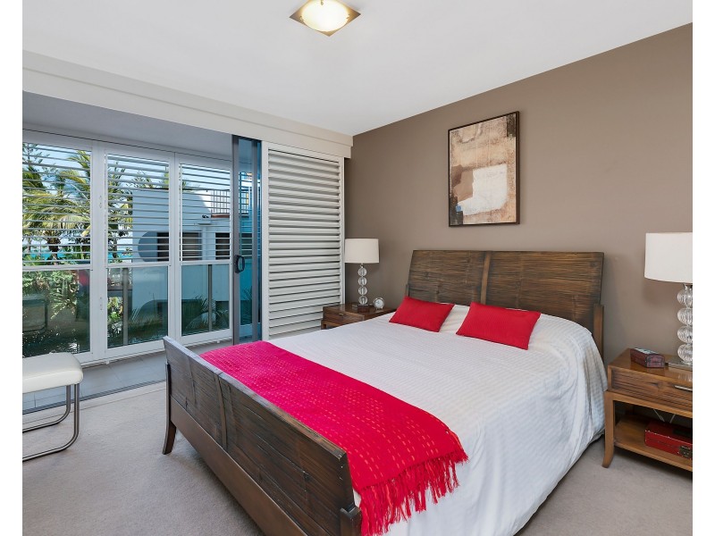 1206/438 Marine Parade, Biggera Waters QLD 4216