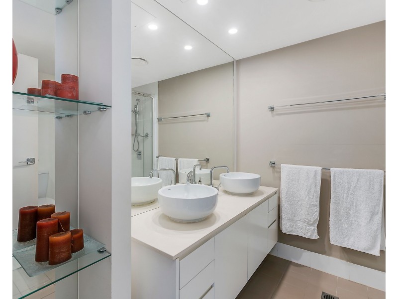 1206/438 Marine Parade, Biggera Waters QLD 4216