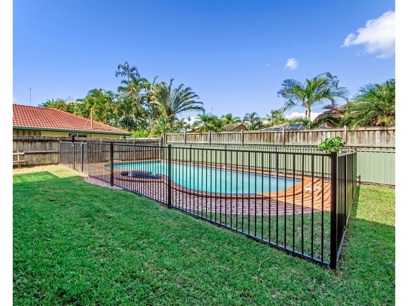 58 Slatyer Avenue, Bundall QLD 4217