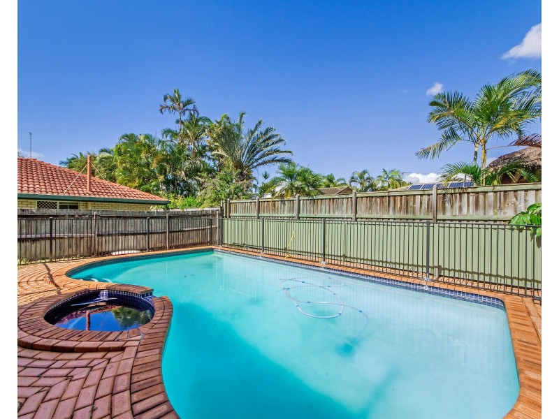 58 Slatyer Avenue, Bundall QLD 4217