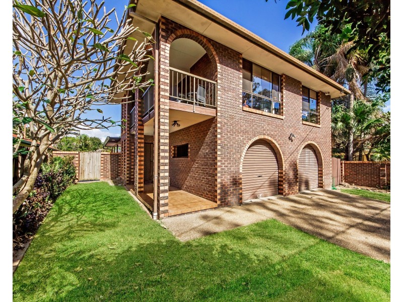 58 Slatyer Avenue, Bundall QLD 4217