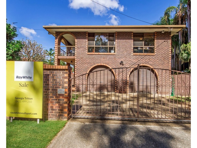 58 Slatyer Avenue, Bundall QLD 4217