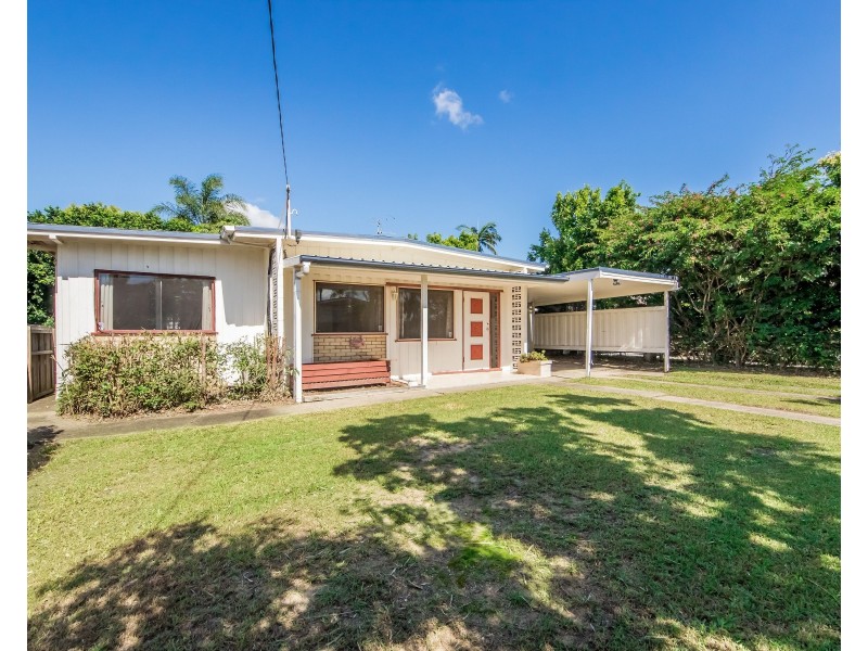 32 Shirley Street, Southport QLD 4215