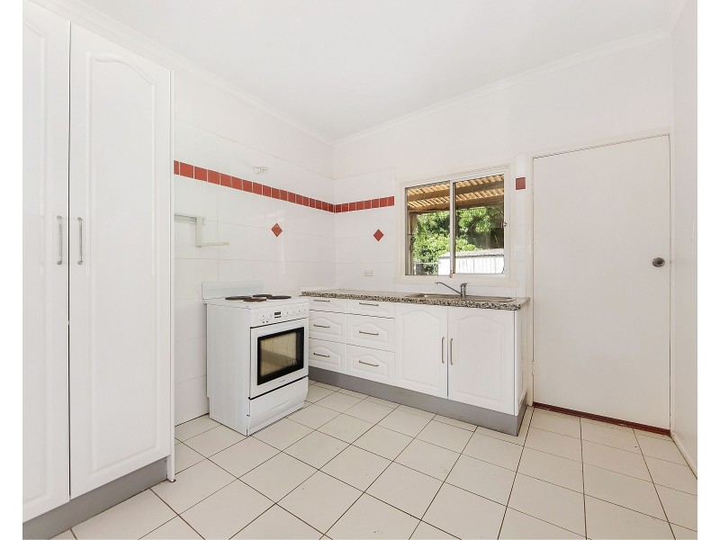 32 Shirley Street, Southport QLD 4215