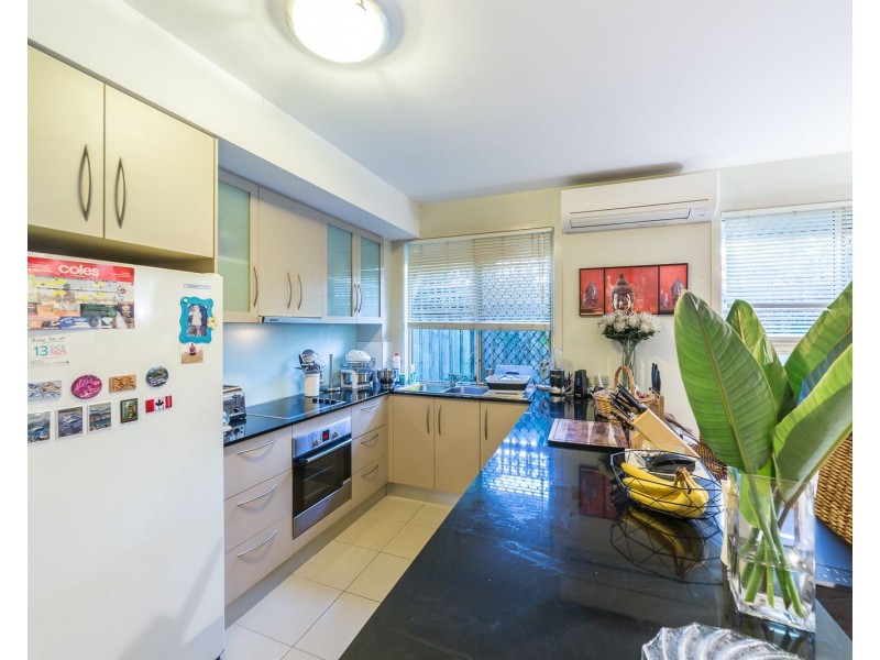 1/104 Eugaree Street, Southport QLD 4215