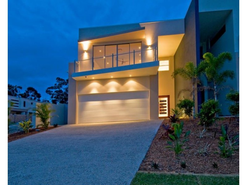 8006B Vista Drive, Benowa QLD 4217