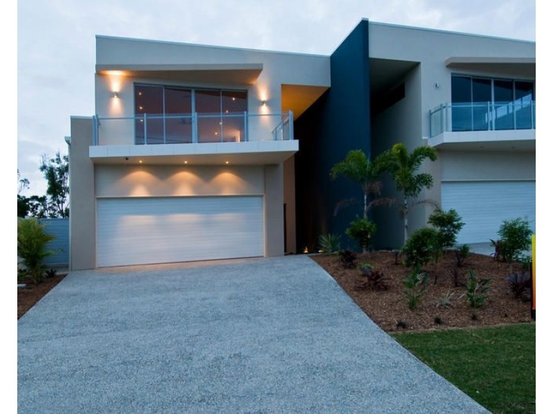 8006B Vista Drive, Benowa QLD 4217