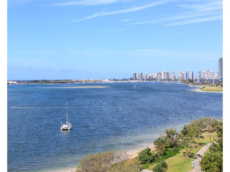 32/242-244 Marine Parade, Labrador QLD 4215