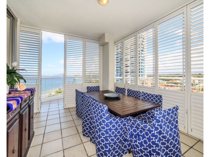 32/242-244 Marine Parade, Labrador QLD 4215