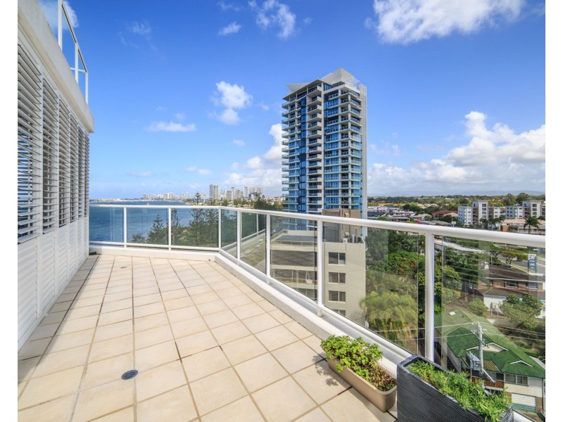 32/242-244 Marine Parade, Labrador QLD 4215