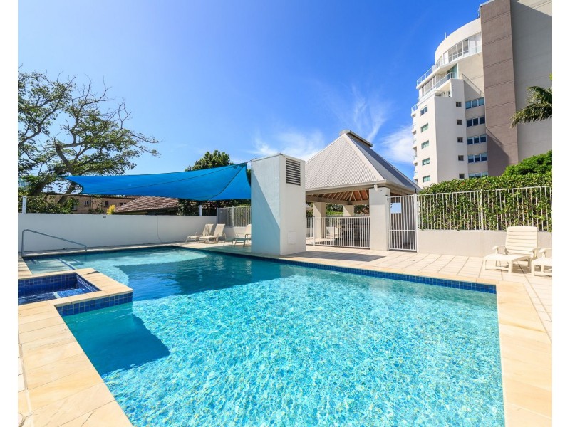 32/242-244 Marine Parade, Labrador QLD 4215
