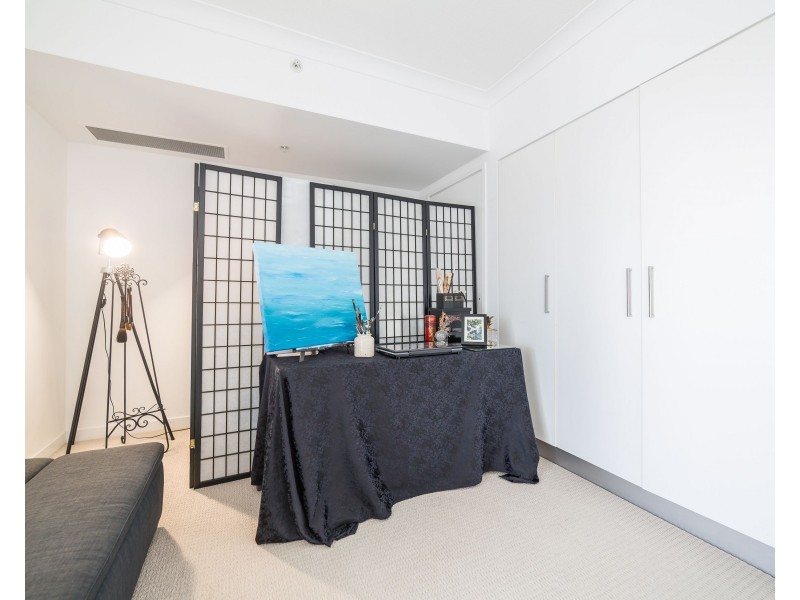 31709/9 Lawson Street, Southport QLD 4215