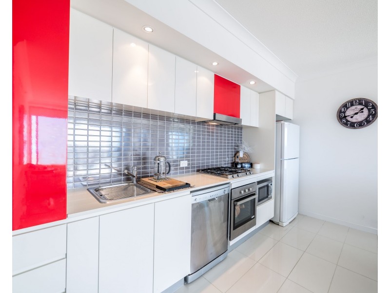 31709/9 Lawson Street, Southport QLD 4215