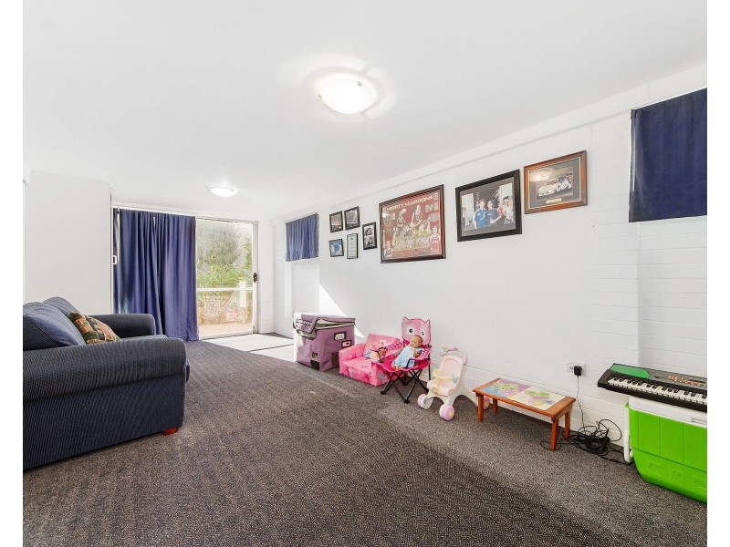 18 Joden Place, Southport QLD 4215