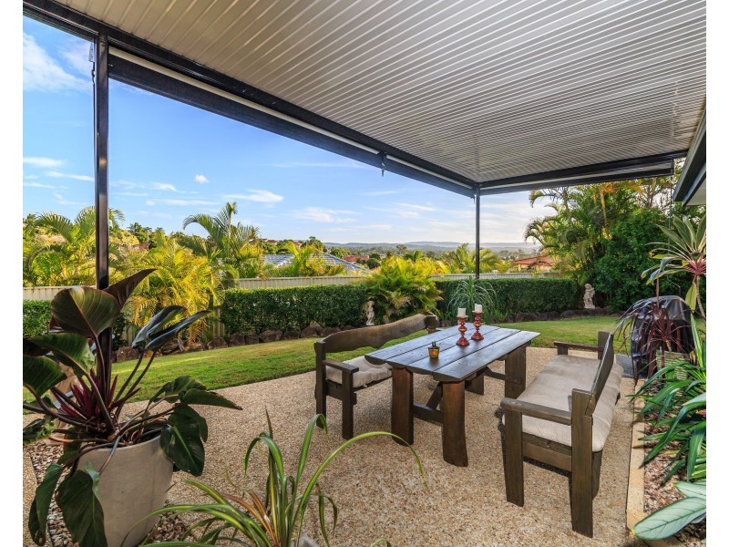 11 Tee Trees Boulevard, Arundel QLD 4214