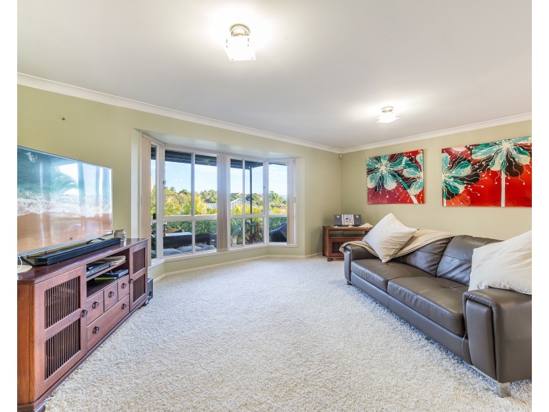 11 Tee Trees Boulevard, Arundel QLD 4214