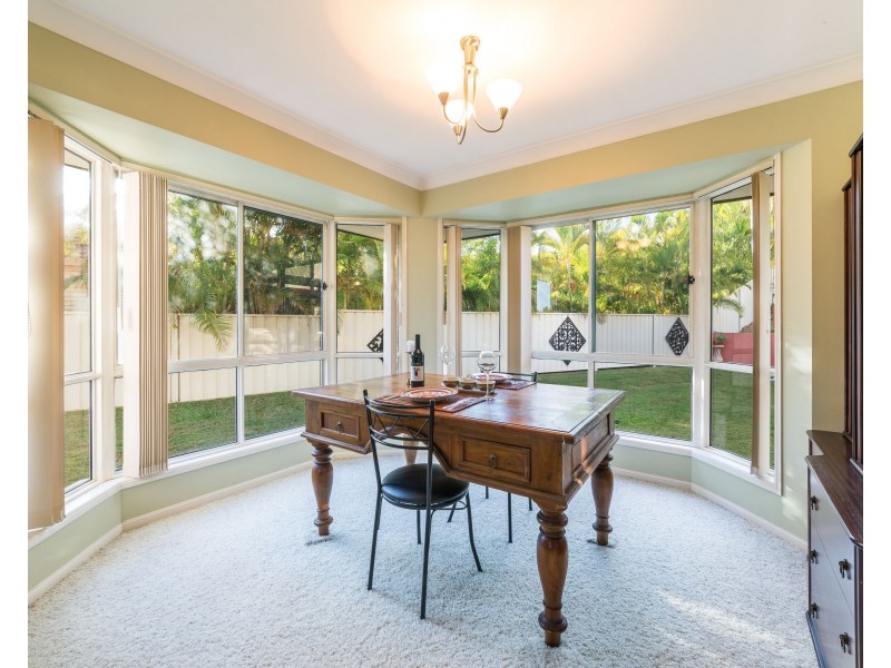 11 Tee Trees Boulevard, Arundel QLD 4214
