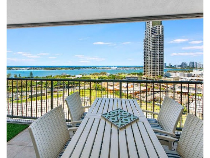 229/105 Scarborough Street, Southport QLD 4215