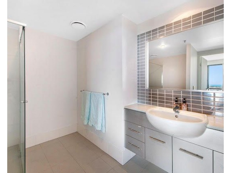 229/105 Scarborough Street, Southport QLD 4215
