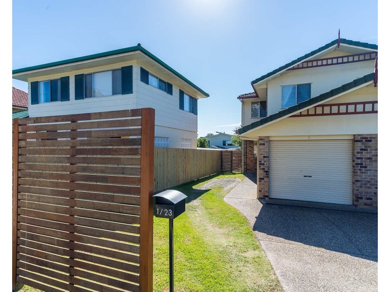 1/23 Deakin Avenue, Southport QLD 4215