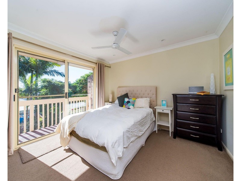1/23 Deakin Avenue, Southport QLD 4215