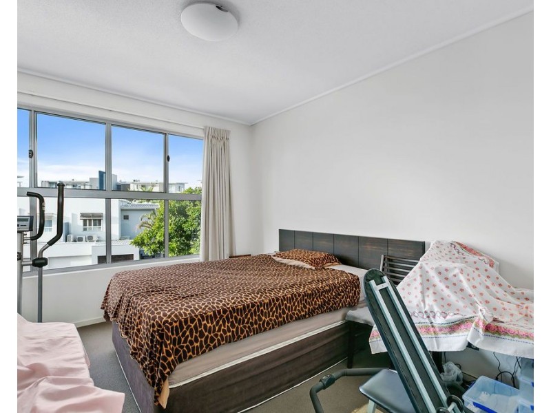 110/60 Riverwalk Avenue, Robina QLD 4226