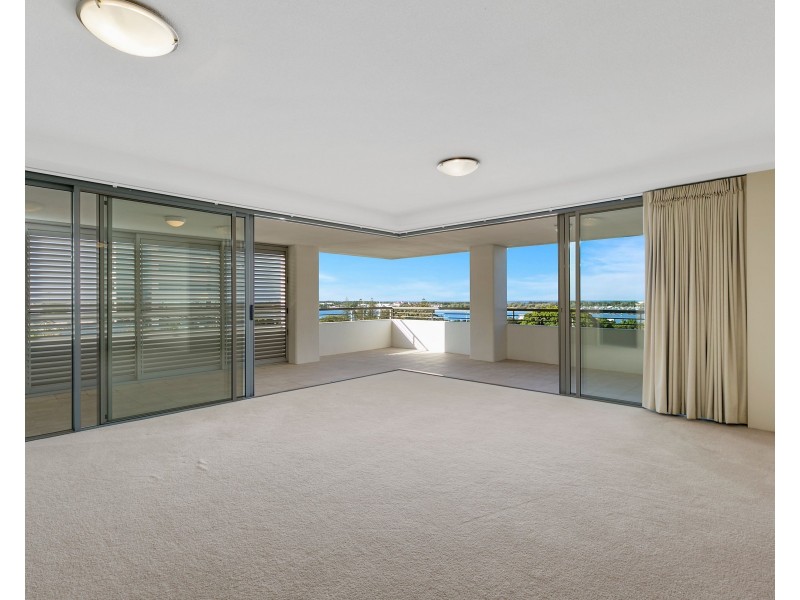 203/105 Scarborough Street, Southport QLD 4215