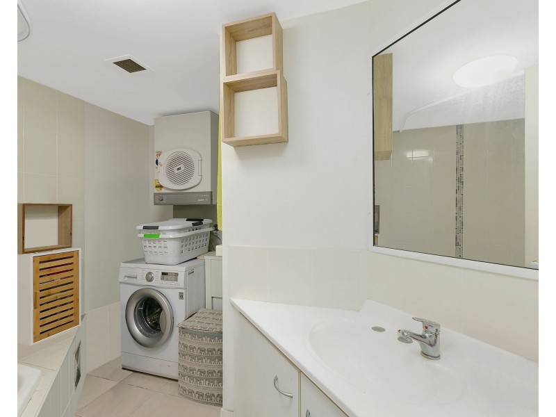 4/16 Whitby Street, Southport QLD 4215