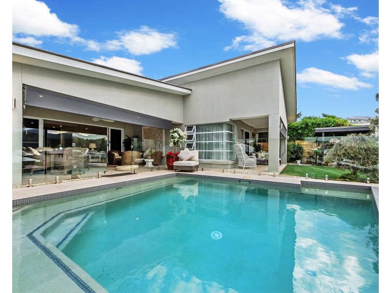 33 Northern Skies Terrace, Maudsland QLD 4210