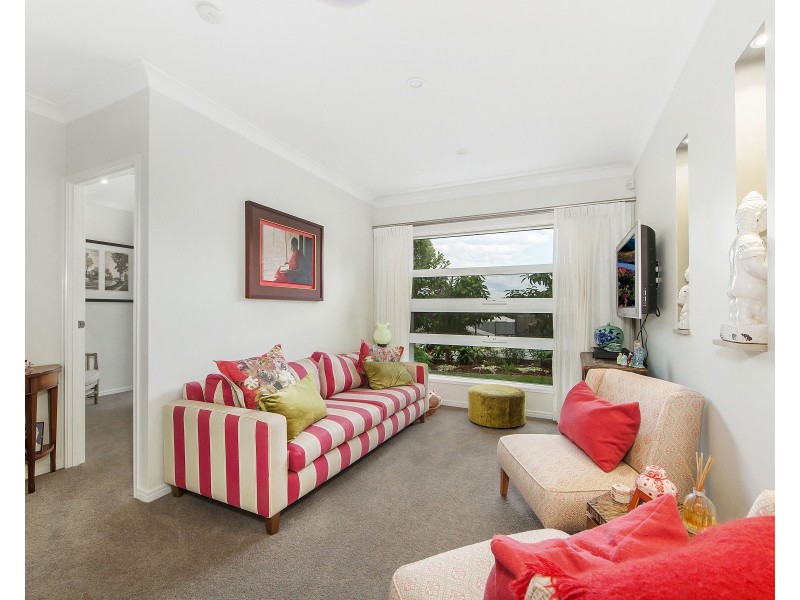 33 Northern Skies Terrace, Maudsland QLD 4210