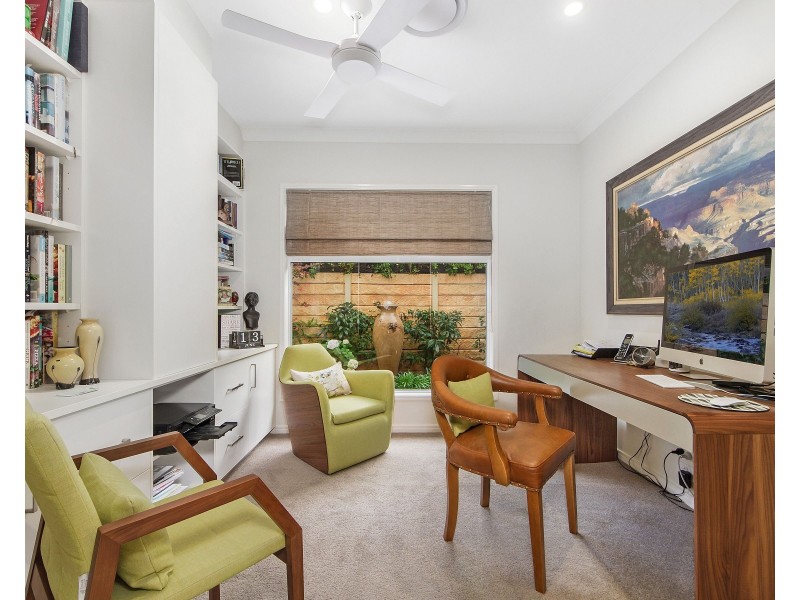 33 Northern Skies Terrace, Maudsland QLD 4210