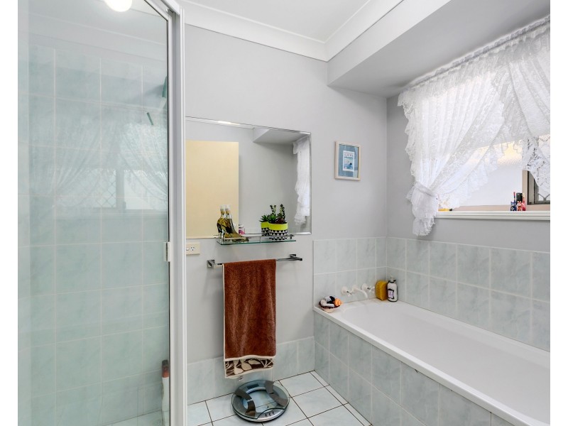 28/88 Cotlew Street East, Southport QLD 4215