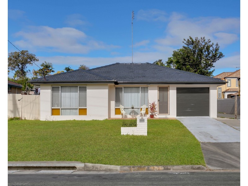 22 Blake Street, Southport QLD 4215