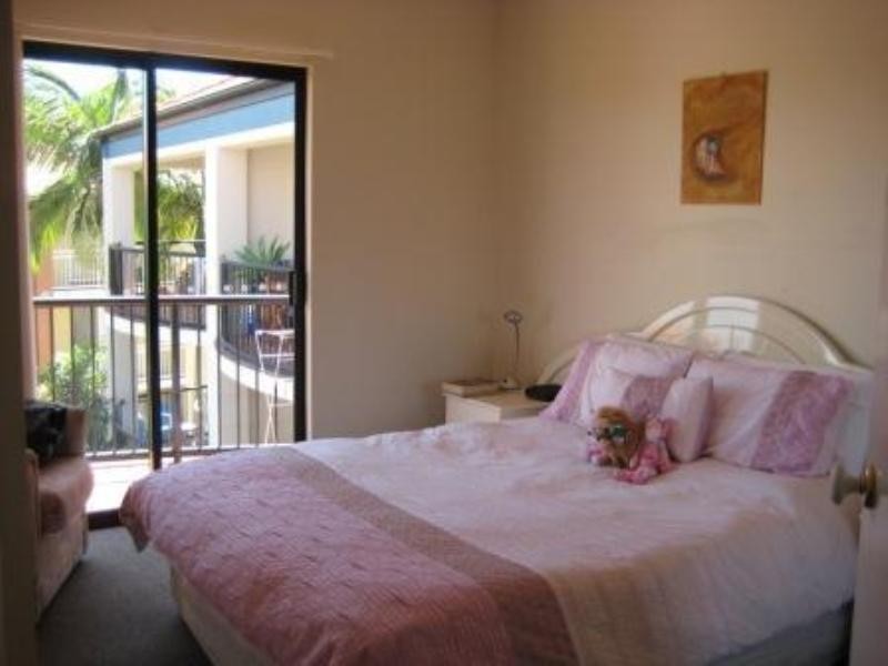 31 7 Barranbali Street, Chevron Island QLD 4217