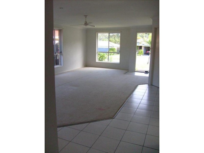 15 Fairweather Drive, Parkwood QLD 4214