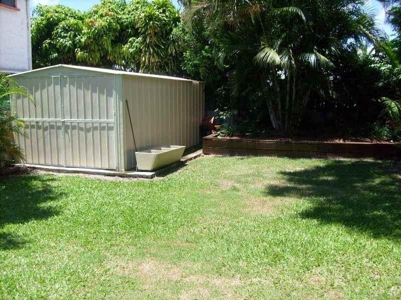 24 Central Street, Labrador QLD 4215