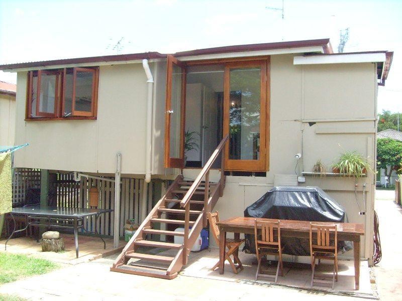 24 Central Street, Labrador QLD 4215