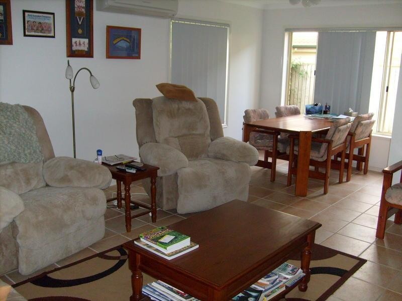 4/97 Pohlman Street, Southport QLD 4215