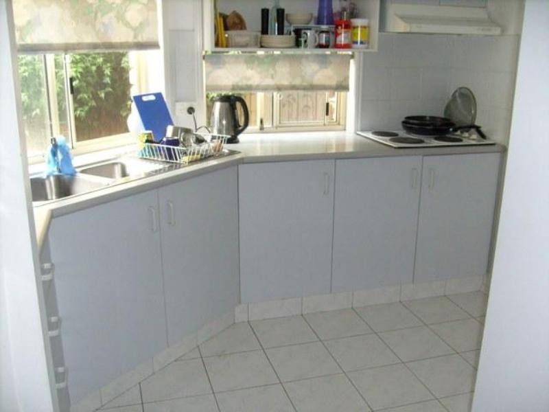 4/97 Pohlman Street, Southport QLD 4215