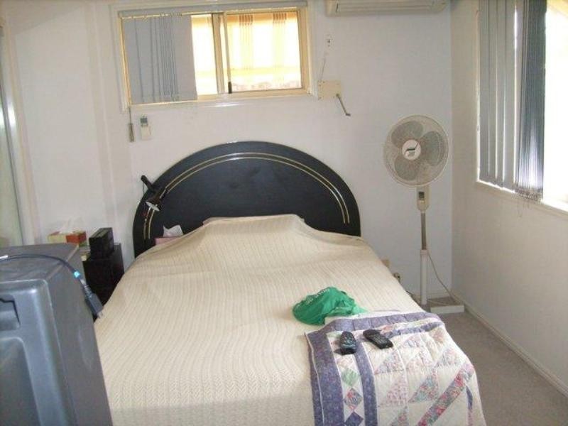 4/97 Pohlman Street, Southport QLD 4215