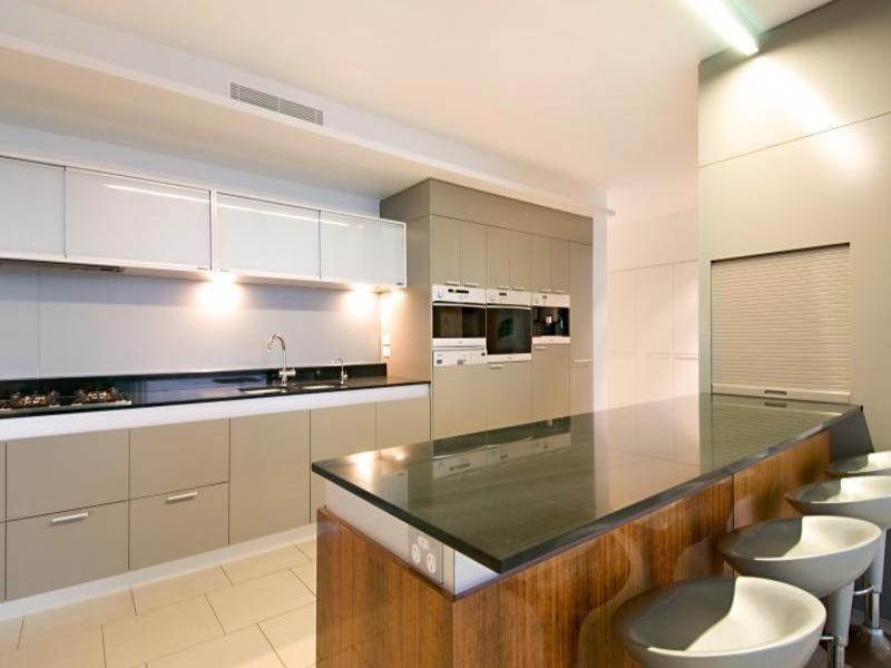 Paradise Point QLD 4216