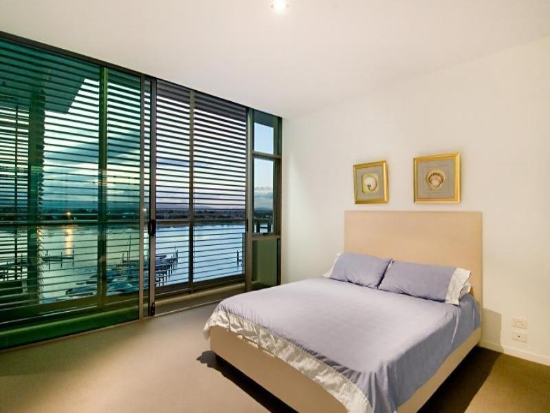 Paradise Point QLD 4216