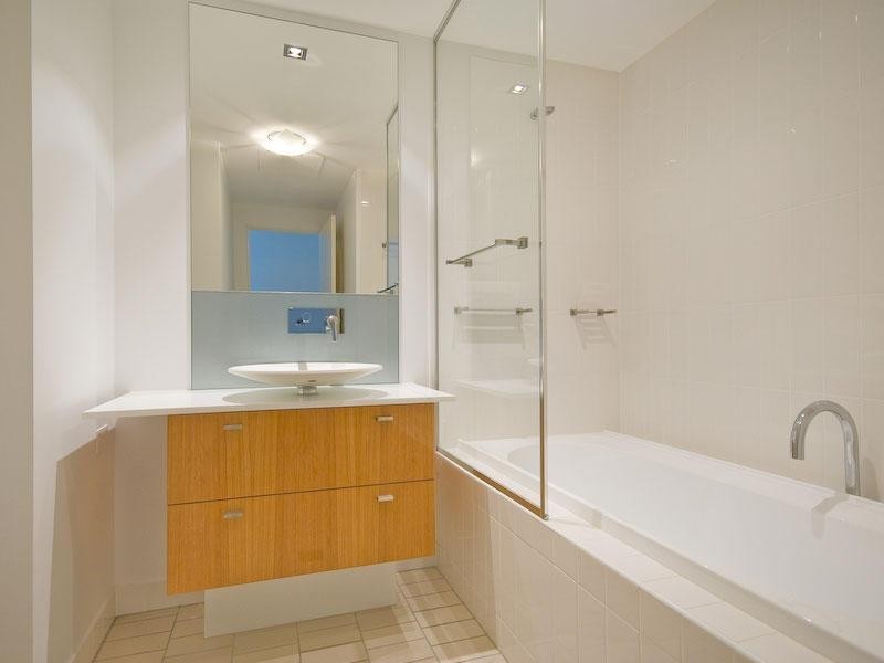 Paradise Point QLD 4216